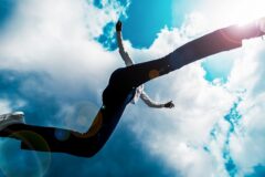 駐車場警備員への道―初心者でも頼もしい存在に